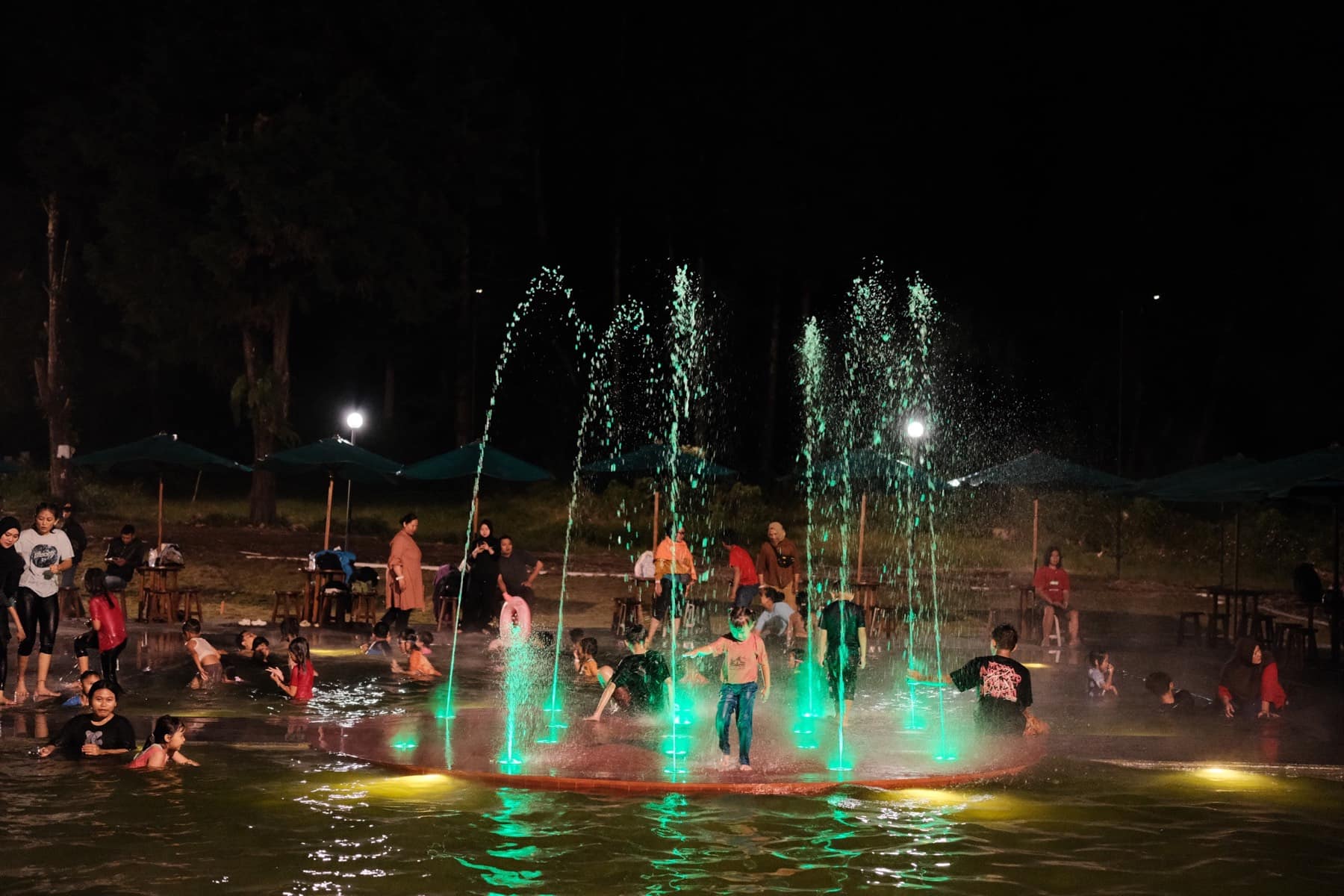 Malam Splash Keluarga