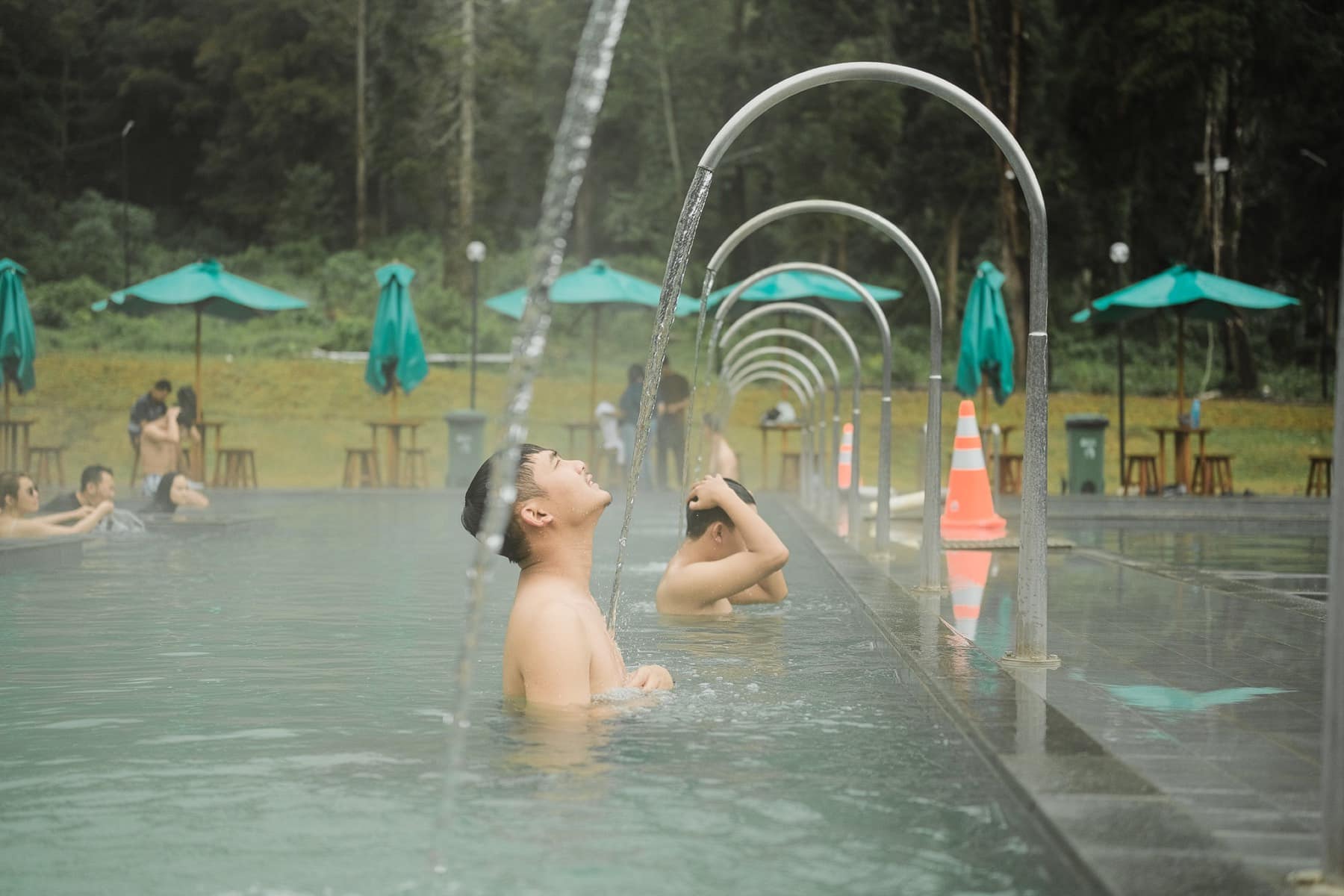 Hydrotherapy Rain Walk