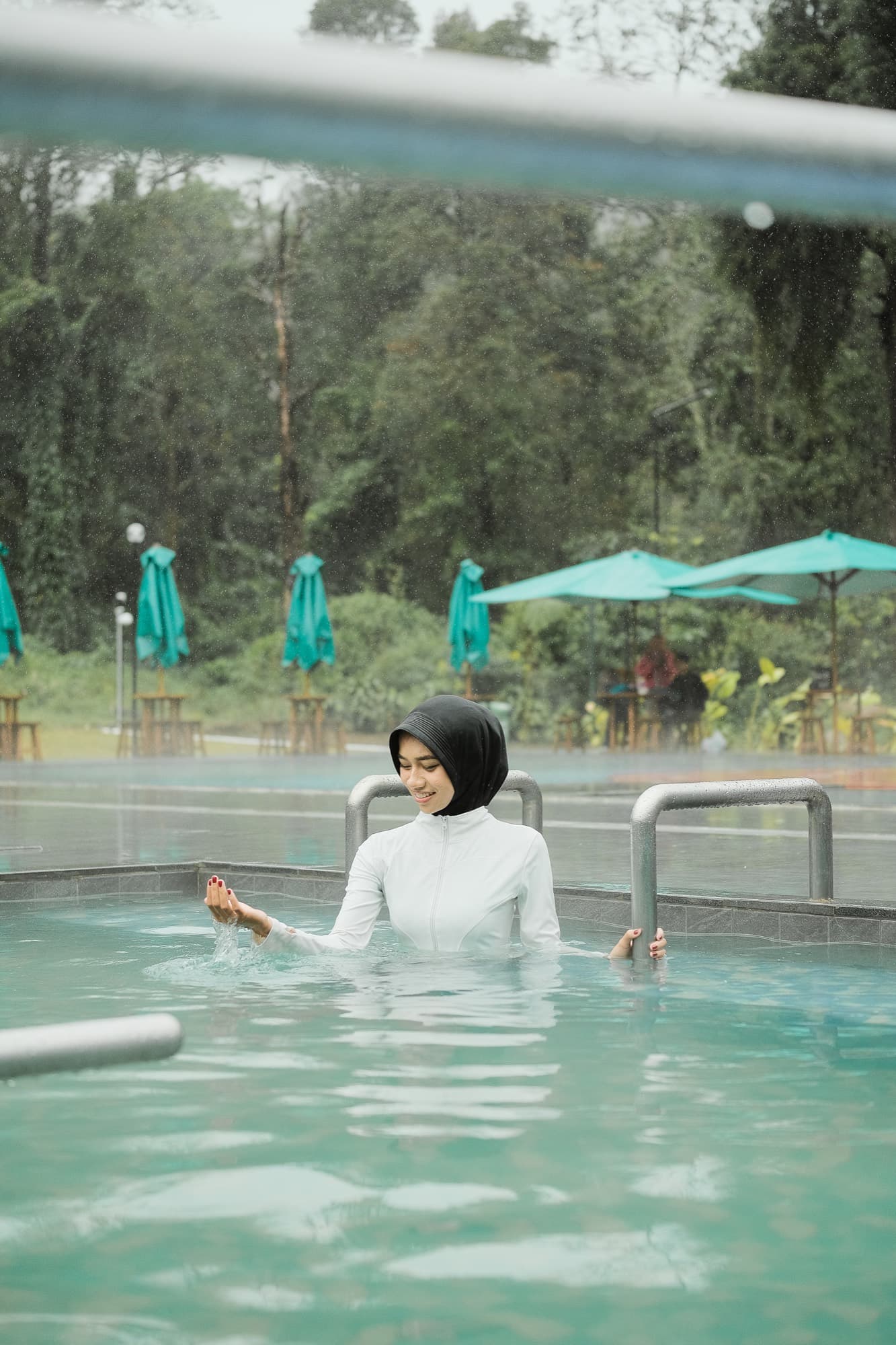 Berendam dalam Keheningan: Kekuatan Penyembuhan Air Mineral