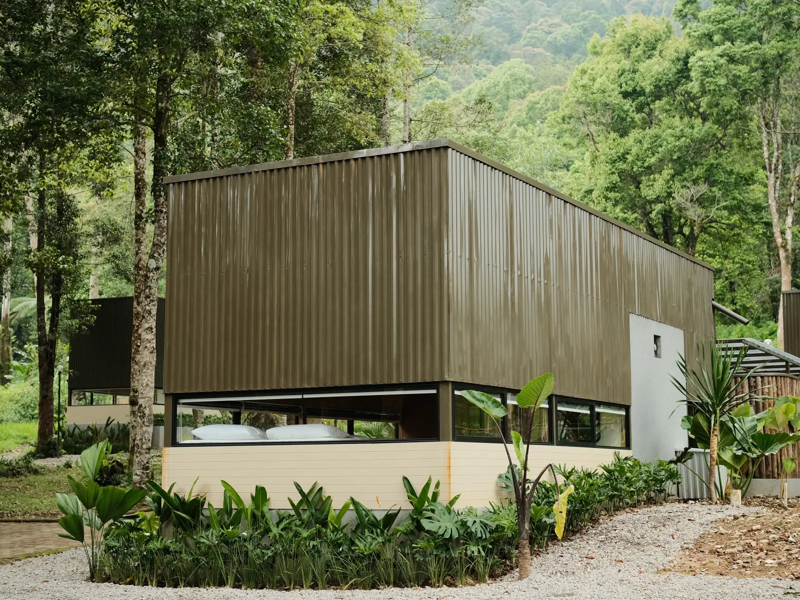 Cabin Suite at Jiwanta Thermal Spring